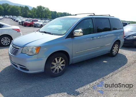 2013 Chrysler Town & Country Touring из США, поврежденный, VIN 2C4RC1BGXDR759099